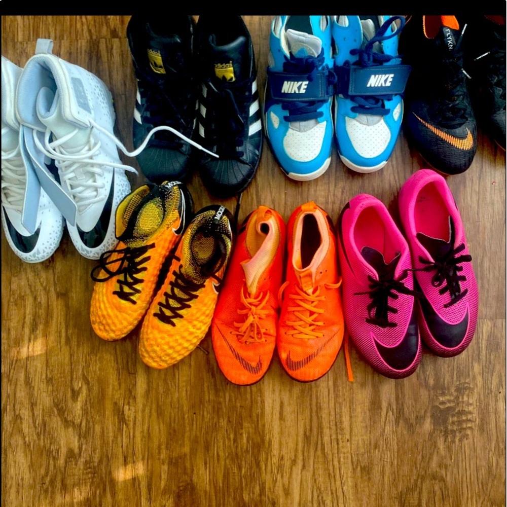 Boys youth shoes cleats